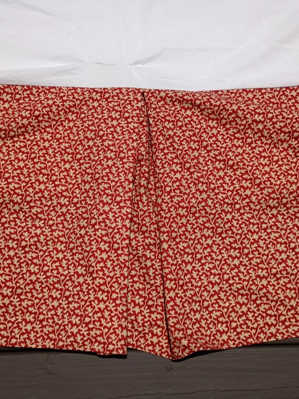 Mario & Marielena 7 Piece Queen Duvet Set Red Floral Antique Style with Fringe